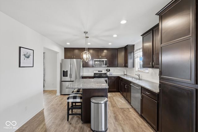 1553 Bush Way, Shelbyville, IN 46176