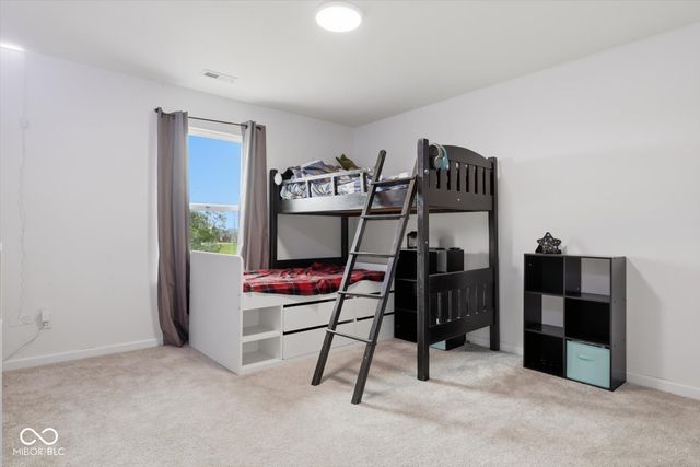 1553 Bush Way, Shelbyville, IN 46176