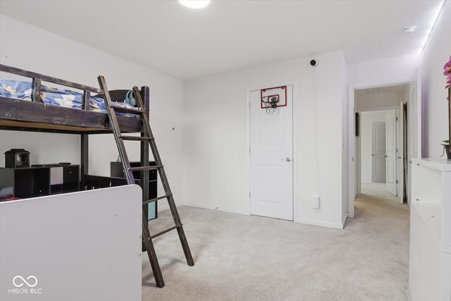 1553 Bush Way, Shelbyville, IN 46176
