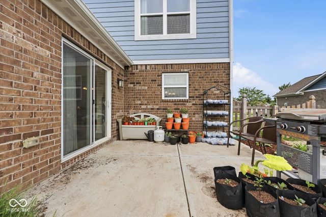 1553 Bush Way, Shelbyville, IN 46176