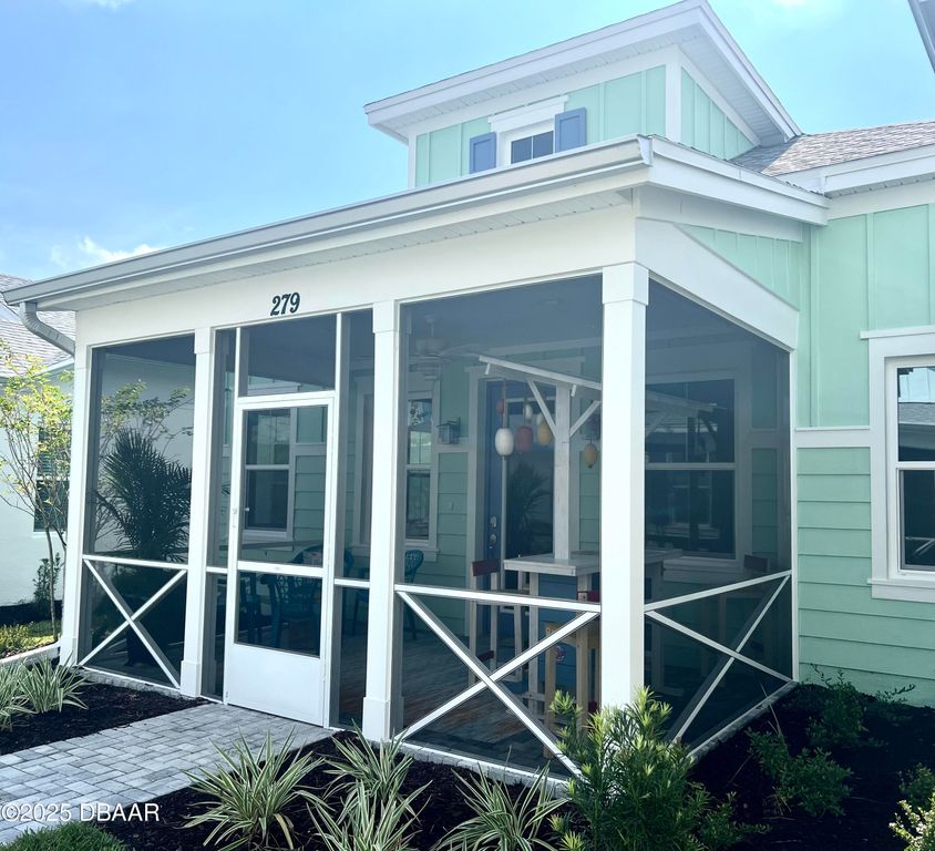 279 Latitude Drive, Daytona Beach, FL 32124