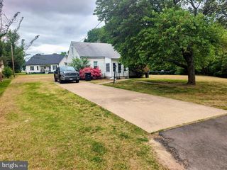 119 CEDAR AVE, Colonial Beach, VA 22443