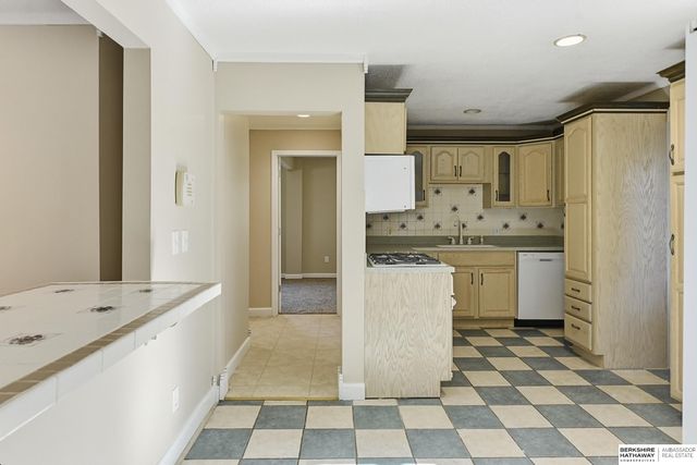 4219 N 65th Avenue, Omaha, NE 68104