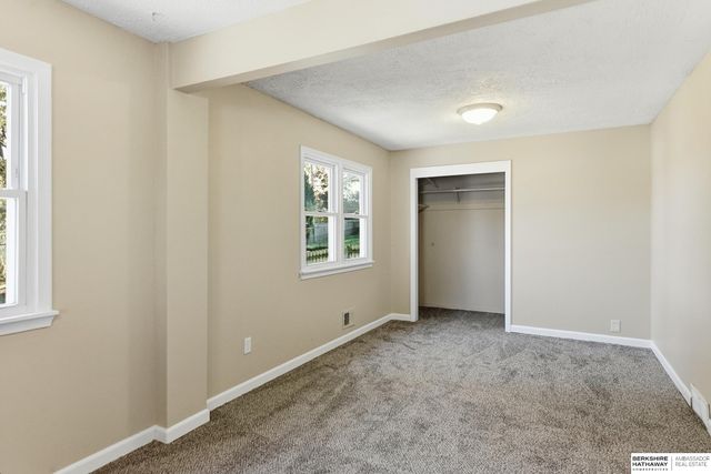 4219 N 65th Avenue, Omaha, NE 68104