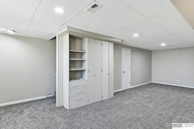 4219 N 65th Avenue, Omaha, NE 68104