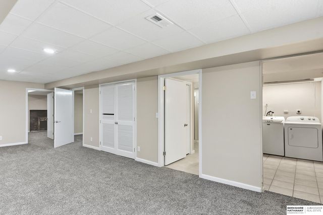 4219 N 65th Avenue, Omaha, NE 68104