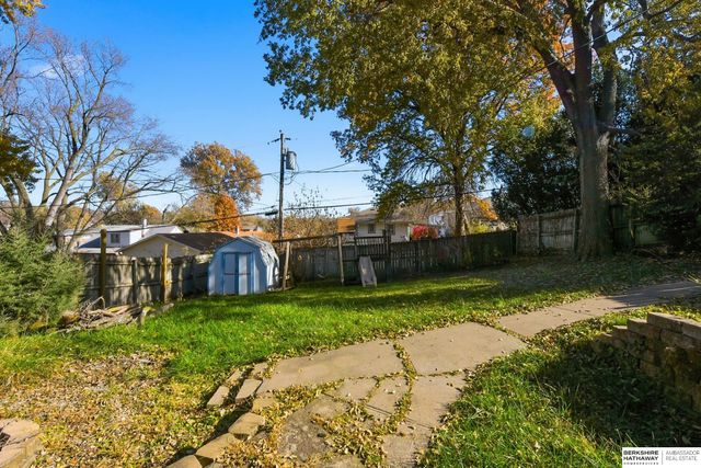 4219 N 65th Avenue, Omaha, NE 68104