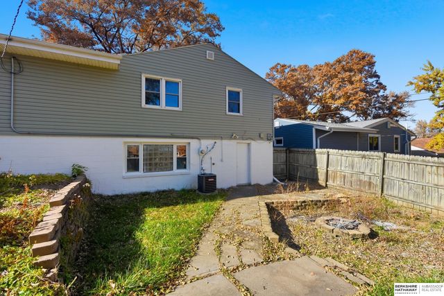 4219 N 65th Avenue, Omaha, NE 68104