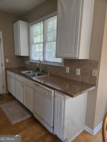 6794 Winterberry Ridge Drive, Stone Mountain, GA 30087