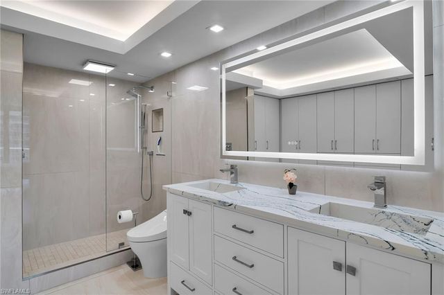 320 Seaview CT 1607, Marco Island, FL 34145