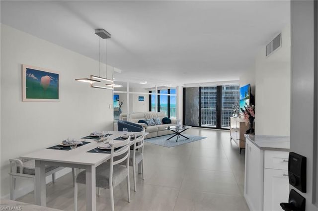 320 Seaview CT 1607, Marco Island, FL 34145