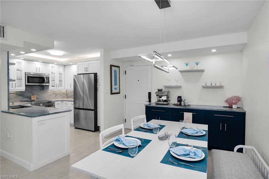 320 Seaview CT 1607, MARCO ISLAND, FL 34145 — photo 3