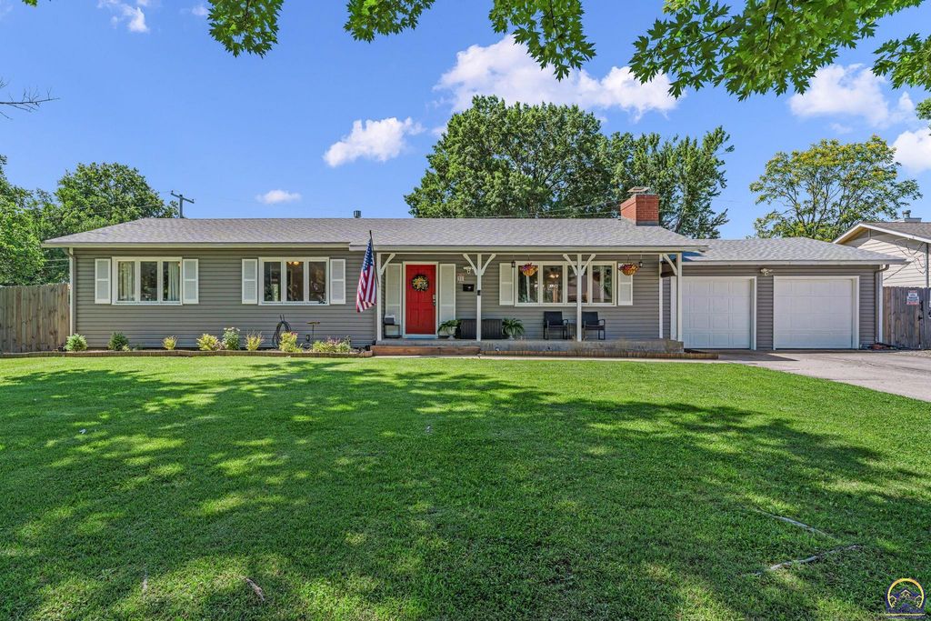 5501 SW 19th ST, Topeka, KS 66604