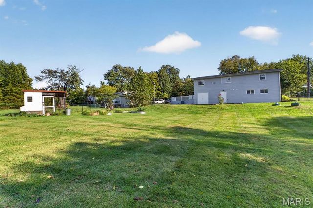 27 Lillian Drive, St Charles, MO 63304