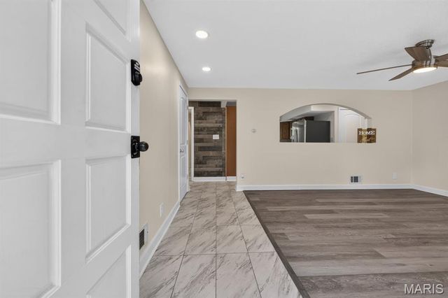 27 Lillian Drive, St Charles, MO 63304