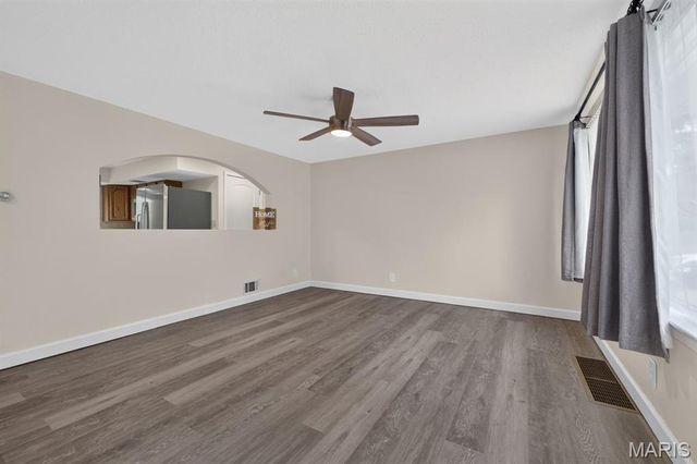 27 Lillian Drive, St Charles, MO 63304