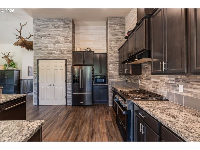 18210 SEIGERT Rd, Vernonia, OR 97064