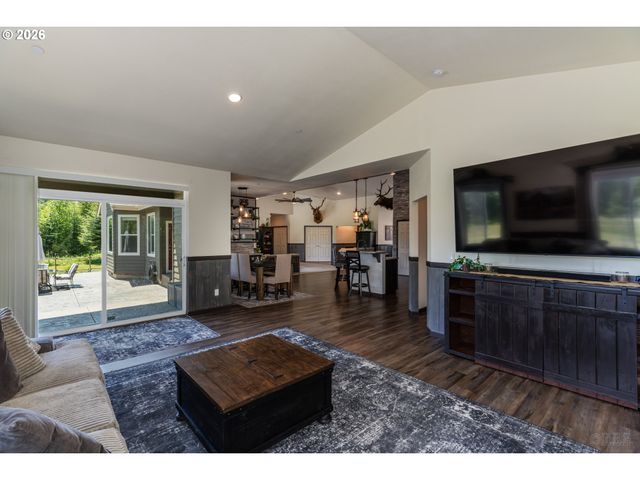 18210 SEIGERT Rd, Vernonia, OR 97064