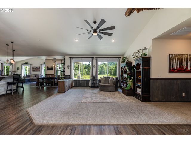 18210 SEIGERT Rd, Vernonia, OR 97064