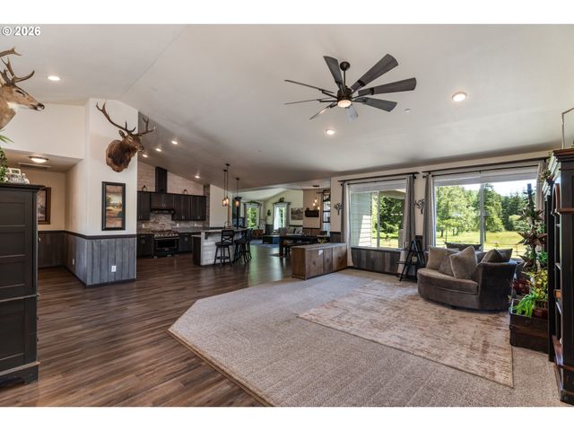 18210 SEIGERT Rd, Vernonia, OR 97064