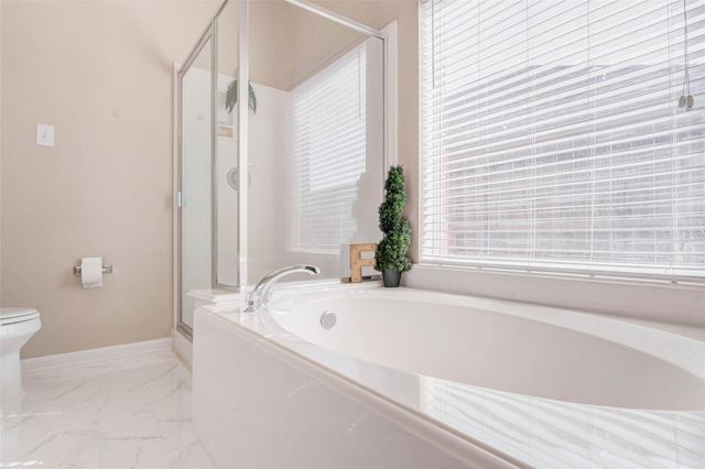 10735 Sunswept Fields Lane, Houston, TX 77064