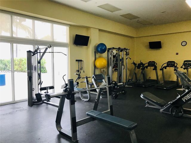 6917 Collins Avenue 506, Miami Beach, FL 33141