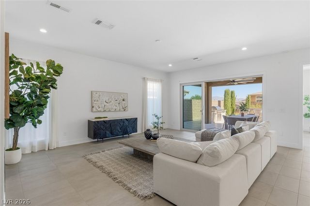 3060 Full Lotus Drive, Las Vegas, NV 89138