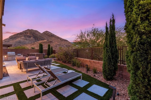 3060 Full Lotus Drive, Las Vegas, NV 89138