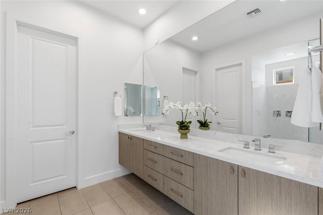 3060 Full Lotus Drive, Las Vegas, NV 89138