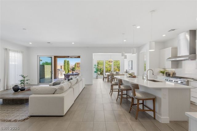 3060 Full Lotus Drive, Las Vegas, NV 89138