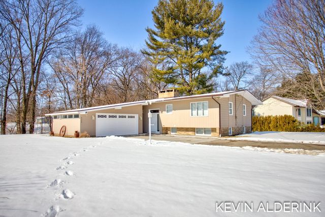 4525 135th Avenue, Hamilton, MI 49419