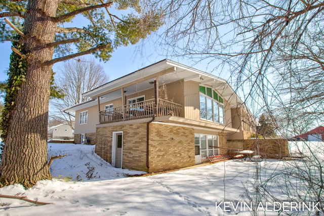 4525 135th Avenue, Hamilton, MI 49419