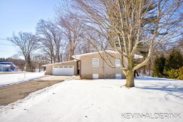 4525 135th Avenue, Hamilton, MI 49419