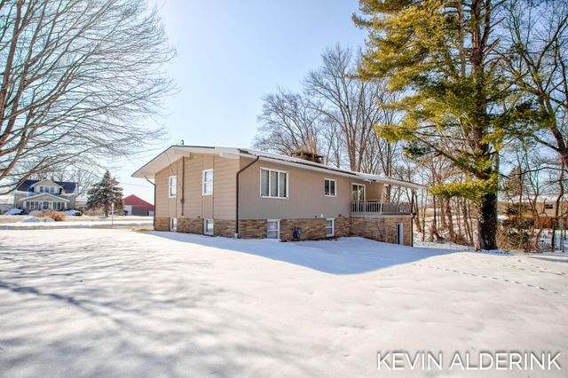 4525 135th Avenue, Hamilton, MI 49419