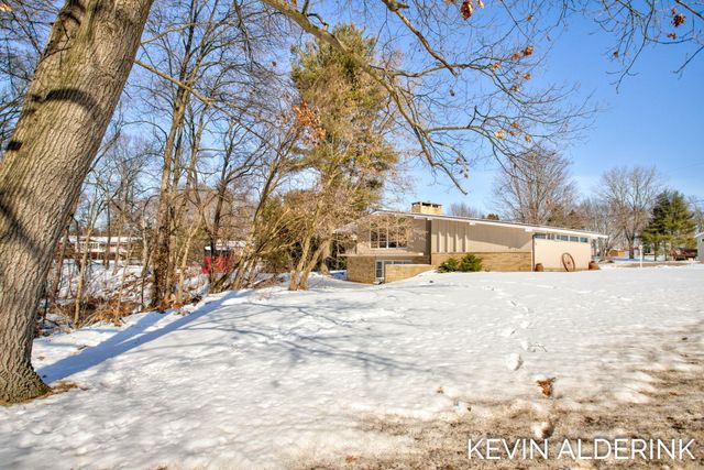 4525 135th Avenue, Hamilton, MI 49419