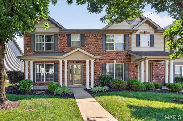 916 Carpathian Drive, Lake St Louis, MO 63367