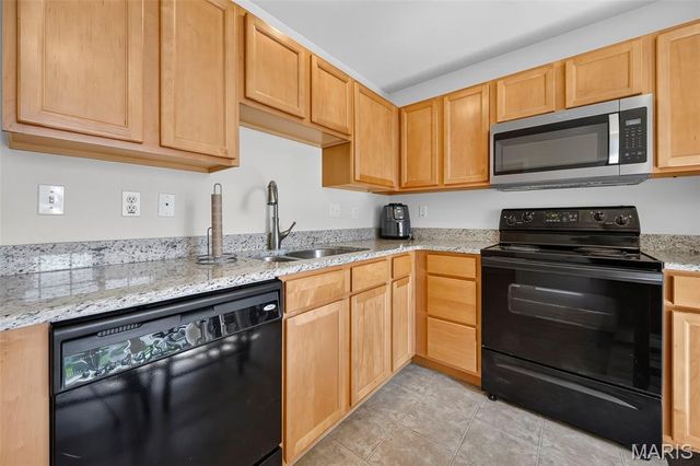 916 Carpathian Drive, Lake St Louis, MO 63367