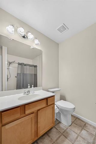 916 Carpathian Drive, Lake St Louis, MO 63367