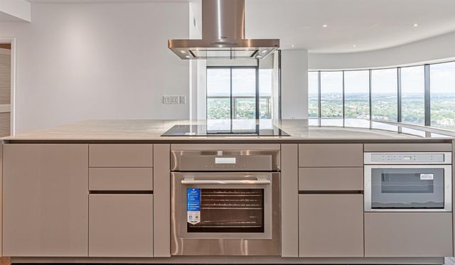 1701 Hermann Drive 34L, Houston, TX 77004