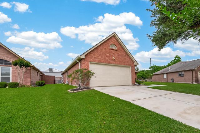 602 W Larkspur Circle, Pearland, TX 77584