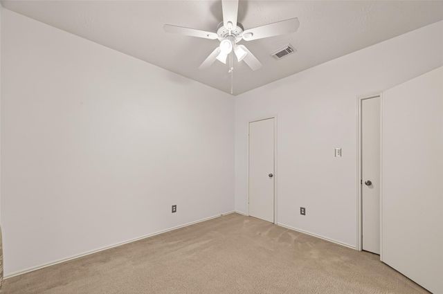 602 W Larkspur Circle, Pearland, TX 77584