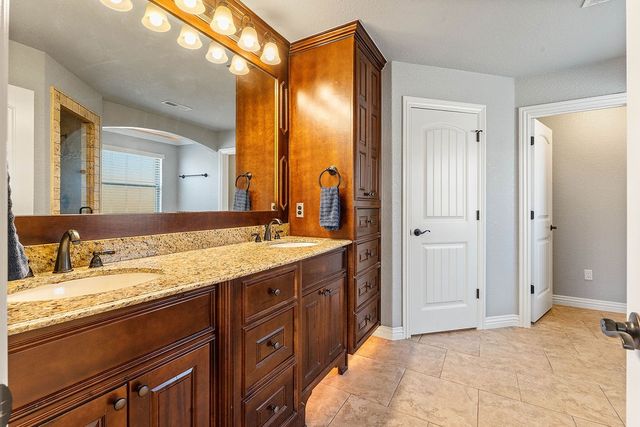 2701 SW Glenn Ridge Road, Bentonville, AR 72713