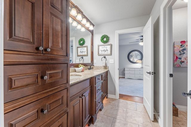 2701 SW Glenn Ridge Road, Bentonville, AR 72713