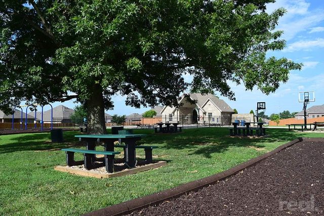 2701 SW Glenn Ridge Road, Bentonville, AR 72713