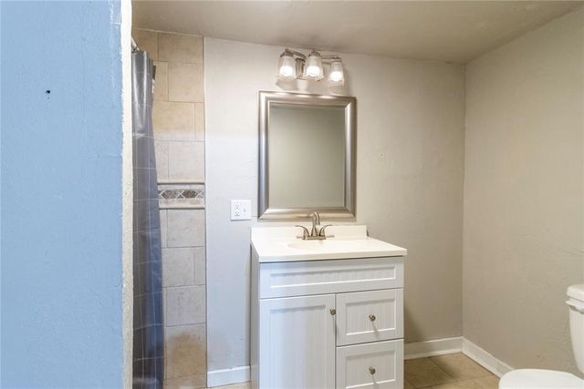 217 E Douglas Drive, Midwest City, OK 73110