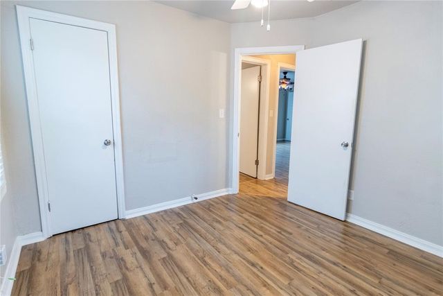 217 E Douglas Drive, Midwest City, OK 73110