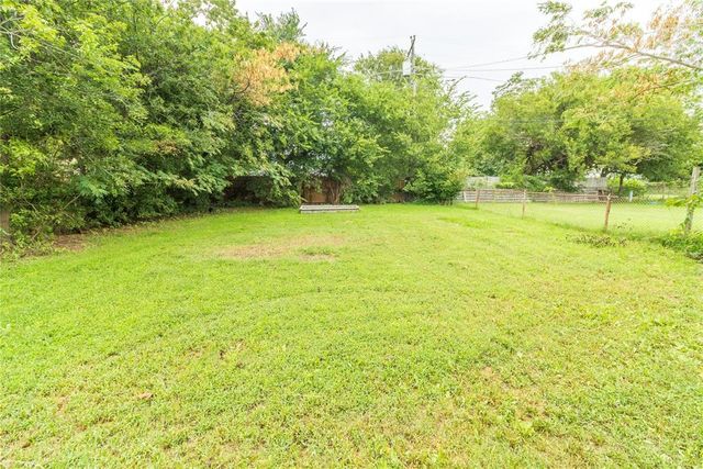 217 E Douglas Drive, Midwest City, OK 73110