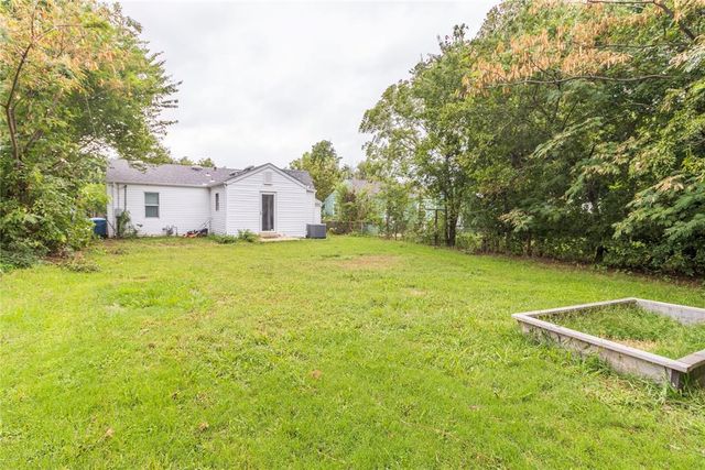 217 E Douglas Drive, Midwest City, OK 73110