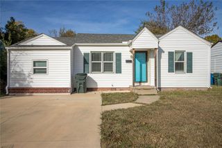217 E Douglas Drive, Midwest City, OK 73110