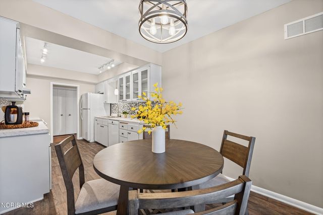 4025 Sherwood Forest Manor Road, Apt 4, Toledo, OH 43623